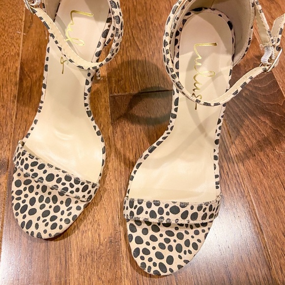 Like New Cheetah Print Strappy Heels 7 US Shoes Sandals 4” Non-skid Pumps - Picture 3 of 7